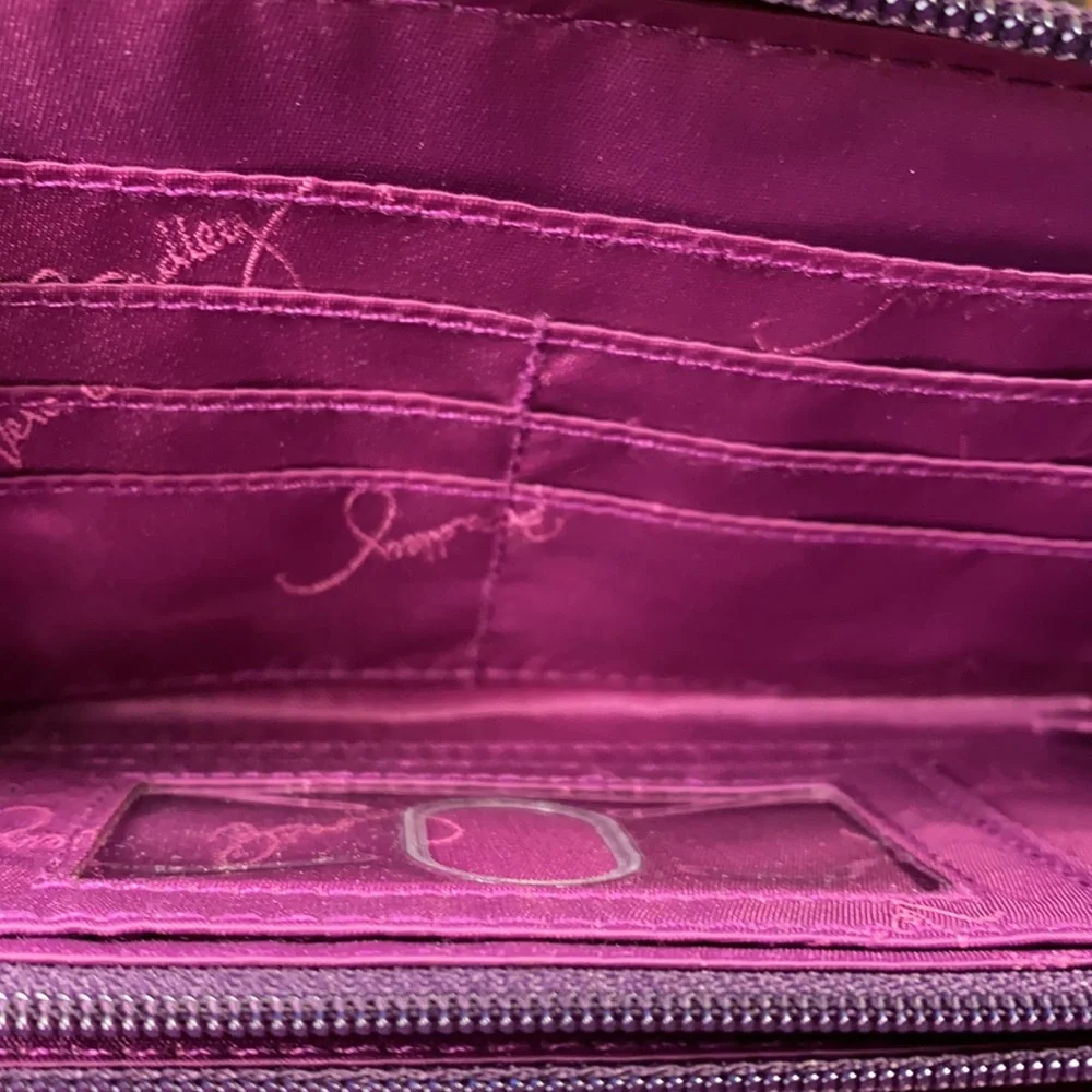 Vera Bradley graphic/flower pattern wallet - Picture 12 of 16